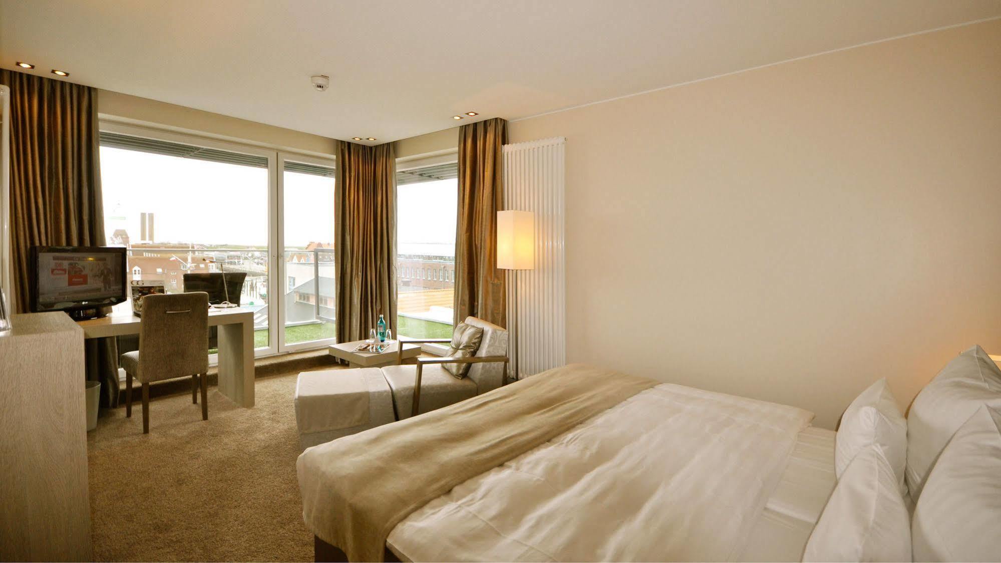 Thomas Hotel Spa & Lifestyle Хузум Екстериор снимка