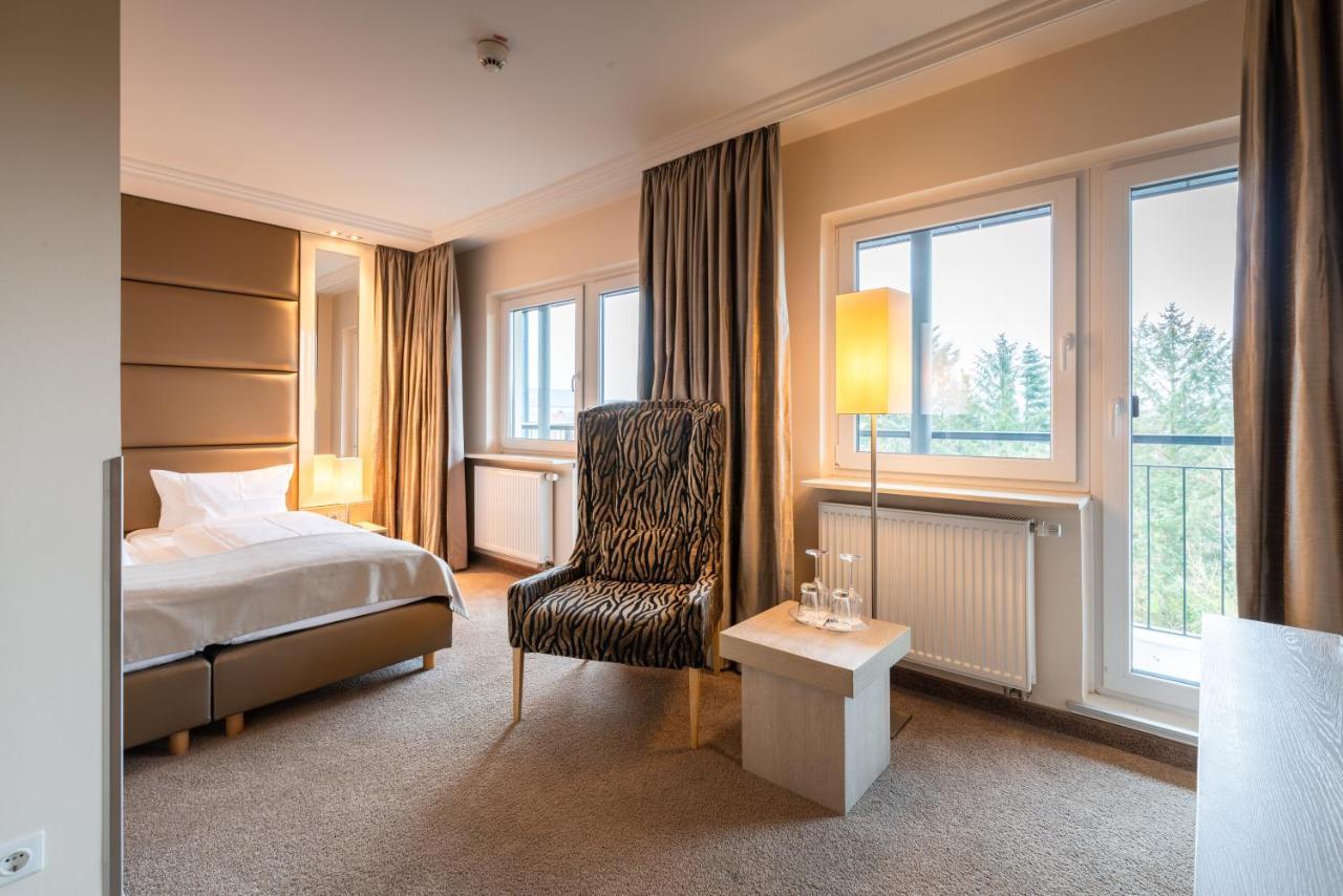 Thomas Hotel Spa & Lifestyle Хузум Екстериор снимка